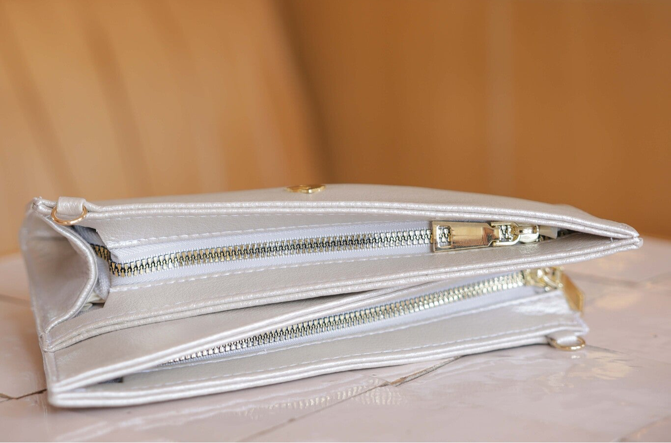 06 METALLIC DOUBLE ZIP